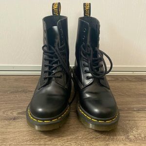 Dr. Martens Clemency boot, worn once, US 6